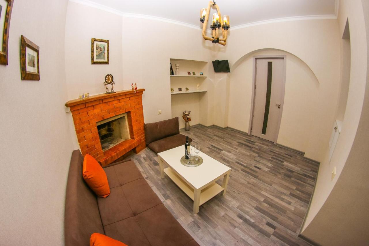 Historical Apartment In Old Tbilisi Eksteriør billede